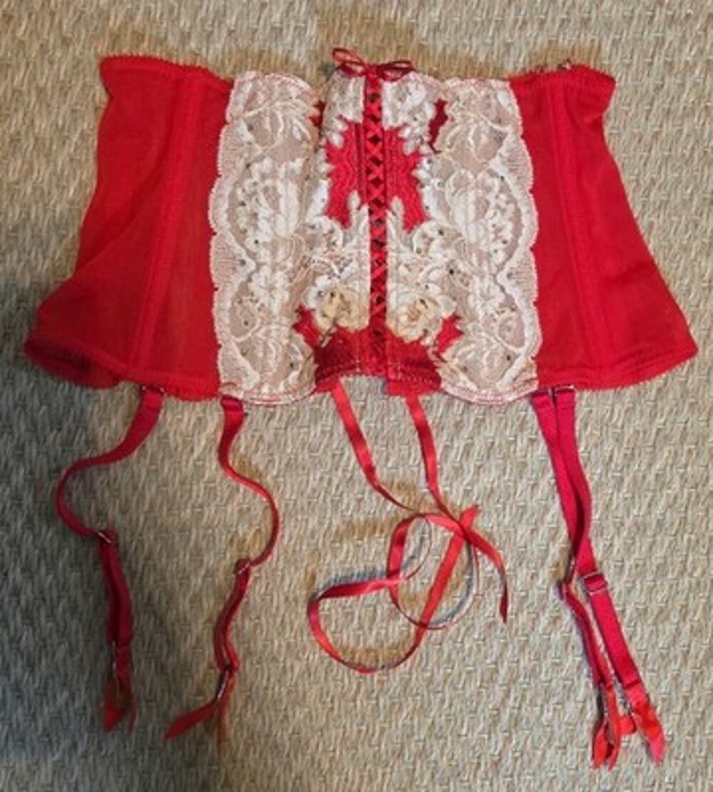 Victoria's Secret Red/Tan Lace Garter Belt Waist Cincher Bling Dream Angels 2012